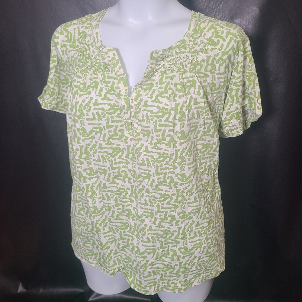 Basic Editions white and green V-neck button detail blouse size 3XL